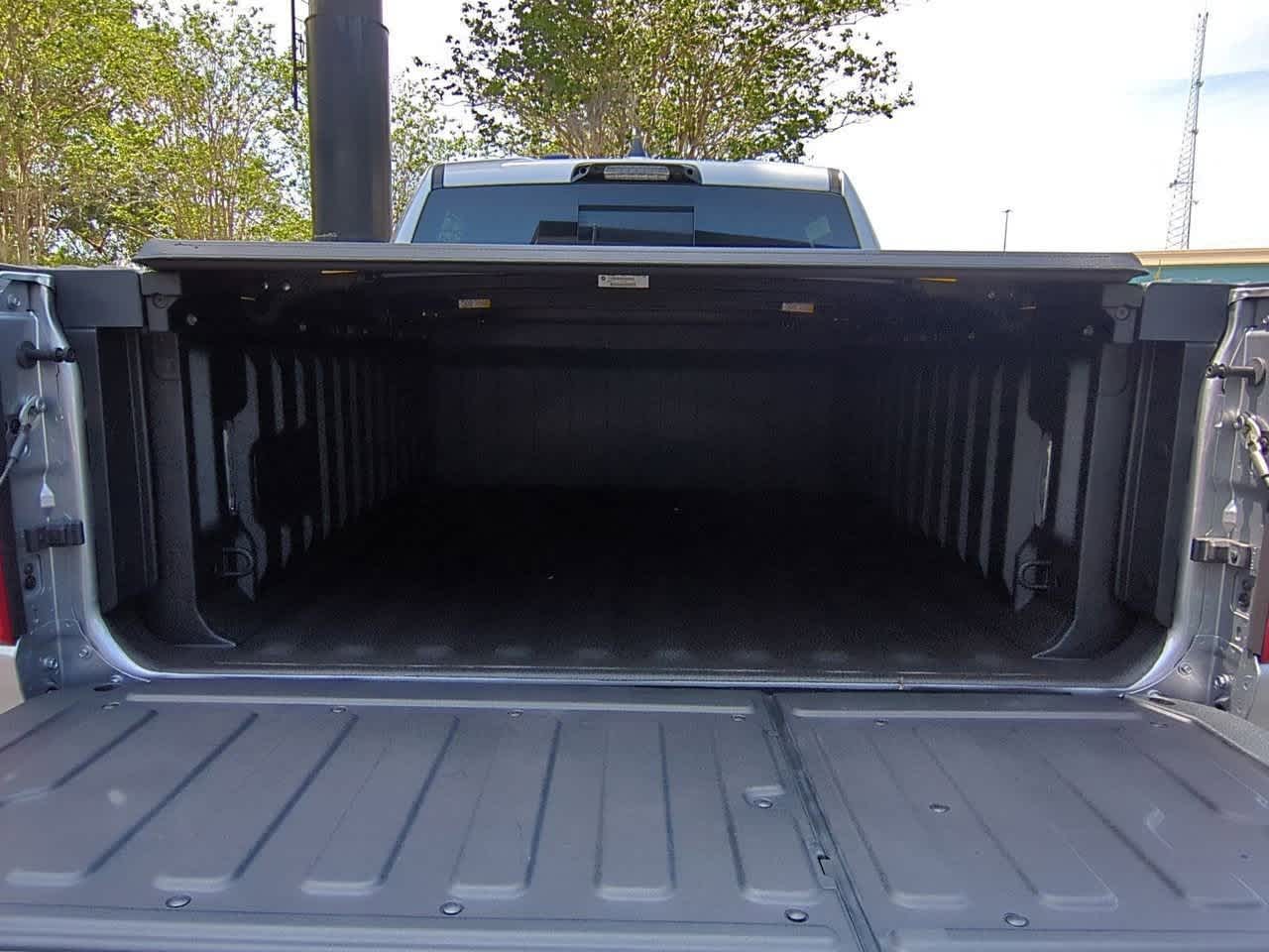 Thumbnail: 2025 RAM 1500 - 37