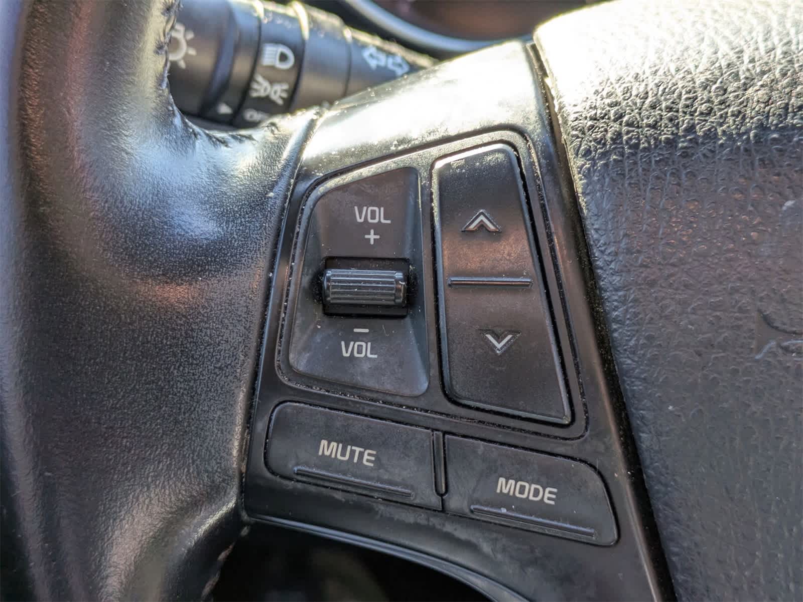 Thumbnail: 2014 Kia Sorento - 8