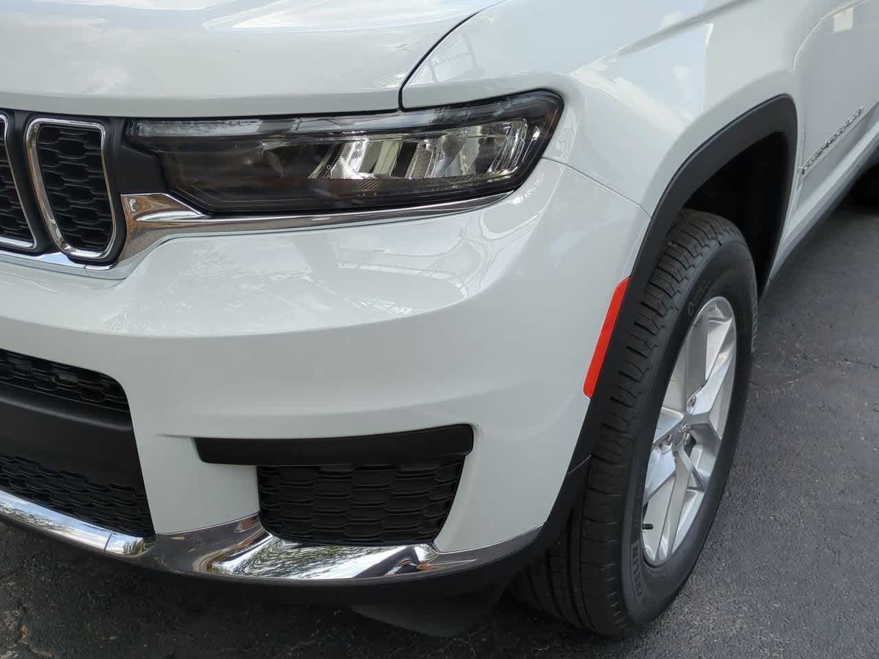 Thumbnail: 2025 Jeep Grand Cherokee L - 11