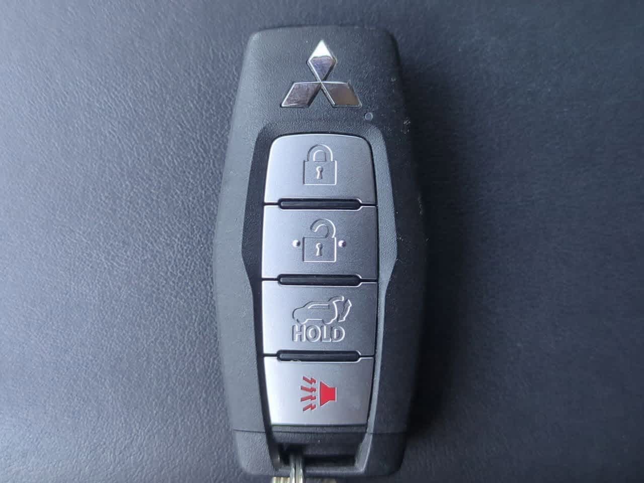 Thumbnail: 2024 Mitsubishi Outlander - 36