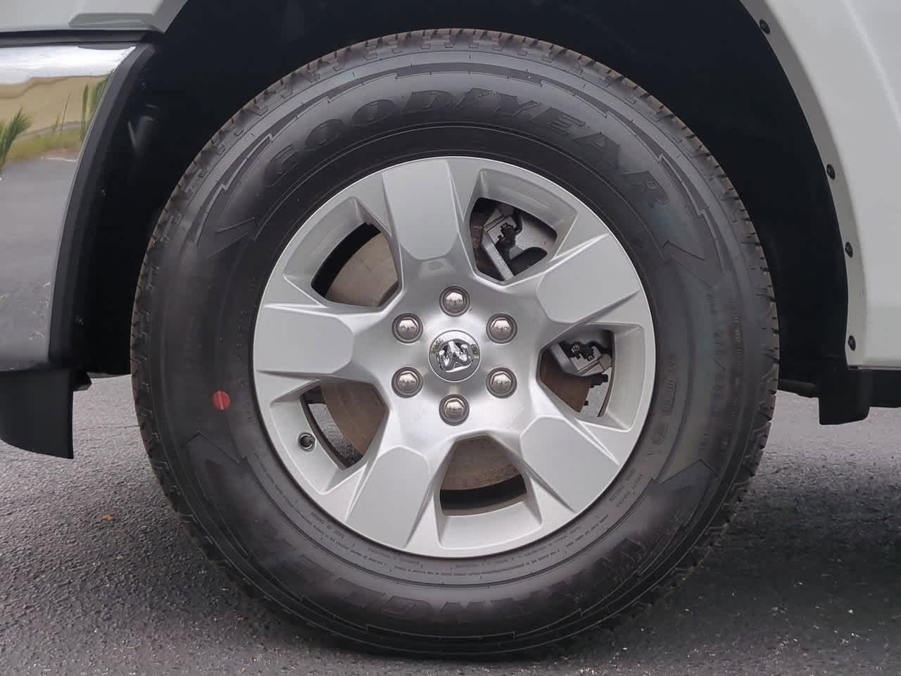 Thumbnail: 2026 RAM 1500 - 14