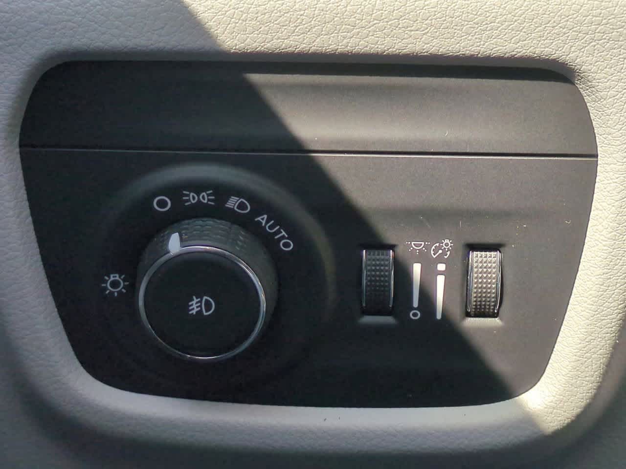 Thumbnail: 2022 Jeep Grand Cherokee L - 18