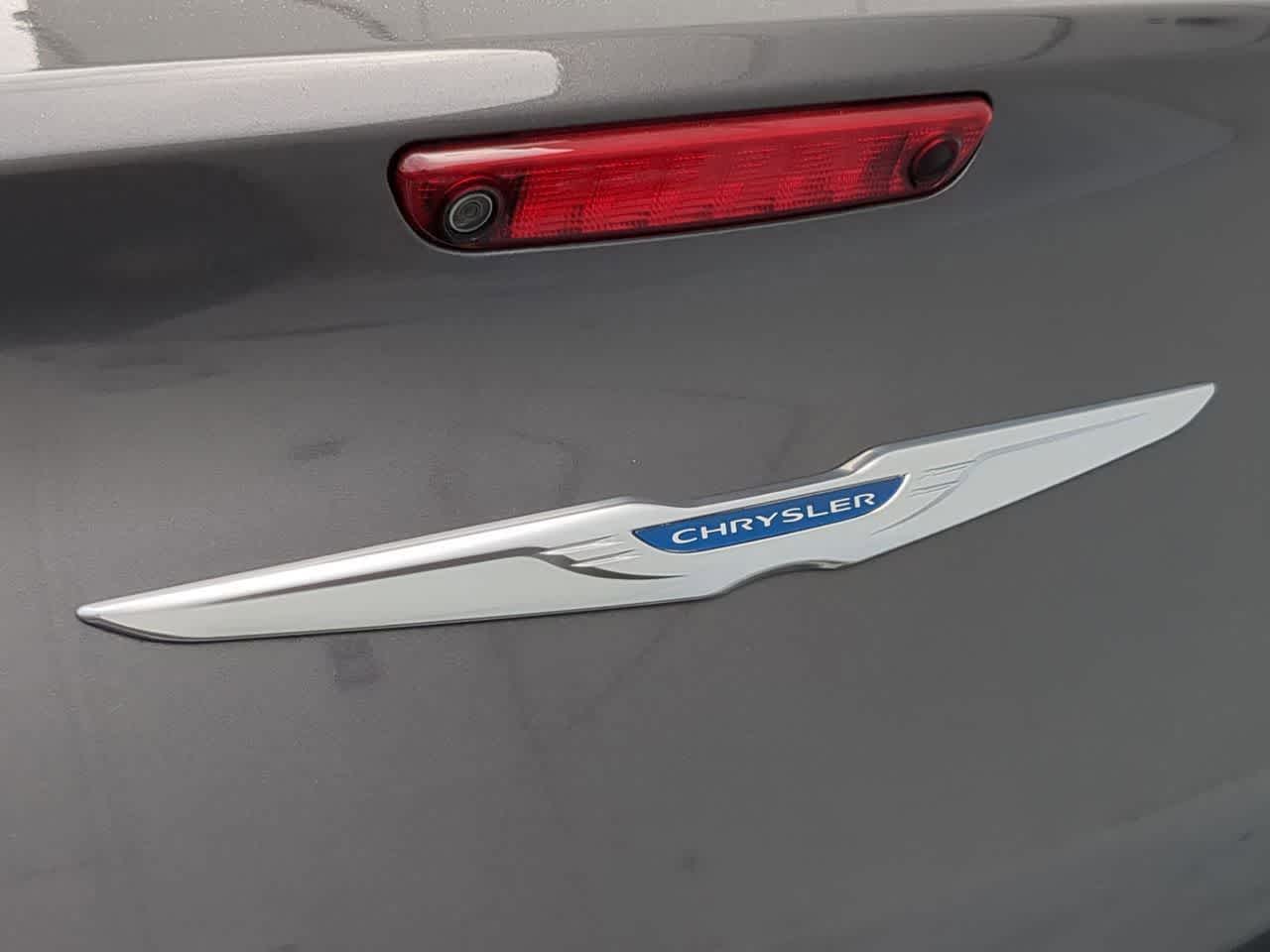 Thumbnail: 2023 Chrysler 300 - 11