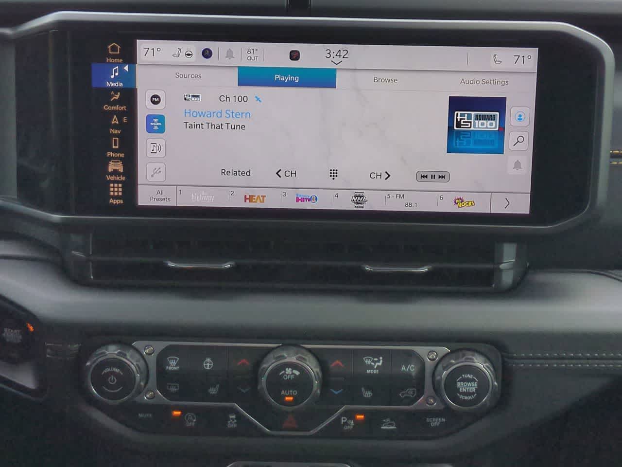 Thumbnail: 2026 Jeep Gladiator - 28