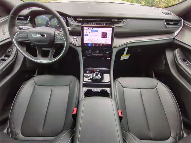 Thumbnail: 2025 Jeep Grand Cherokee - 16