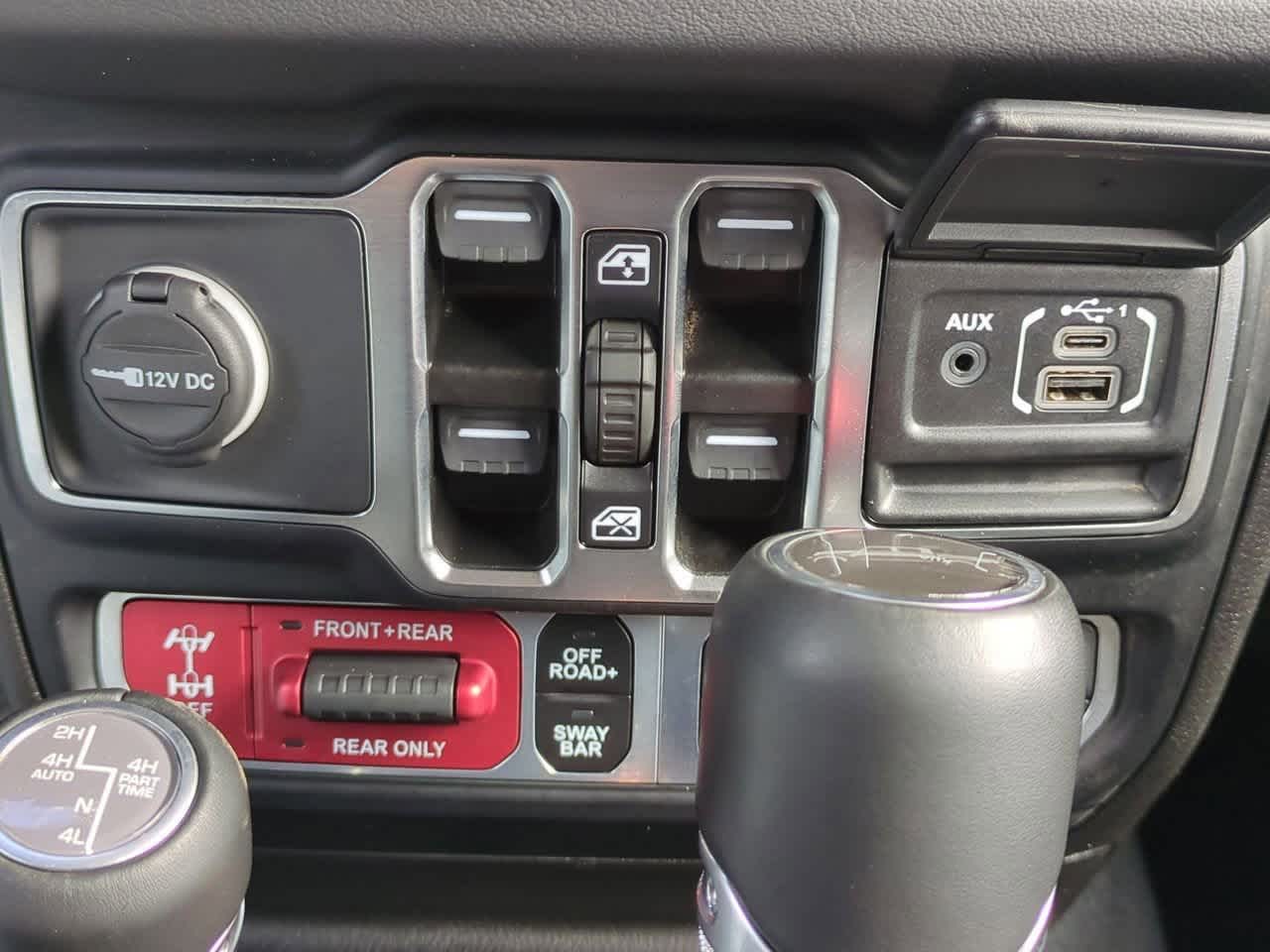 Thumbnail: 2024 Jeep Gladiator - 32