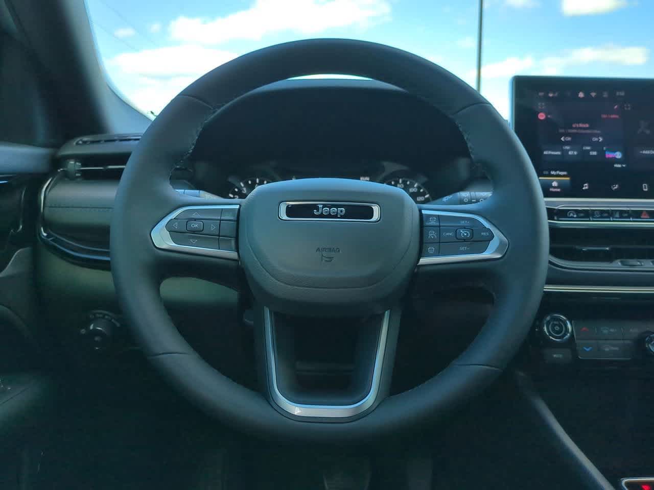 2025 Jeep Compass Latitude 21