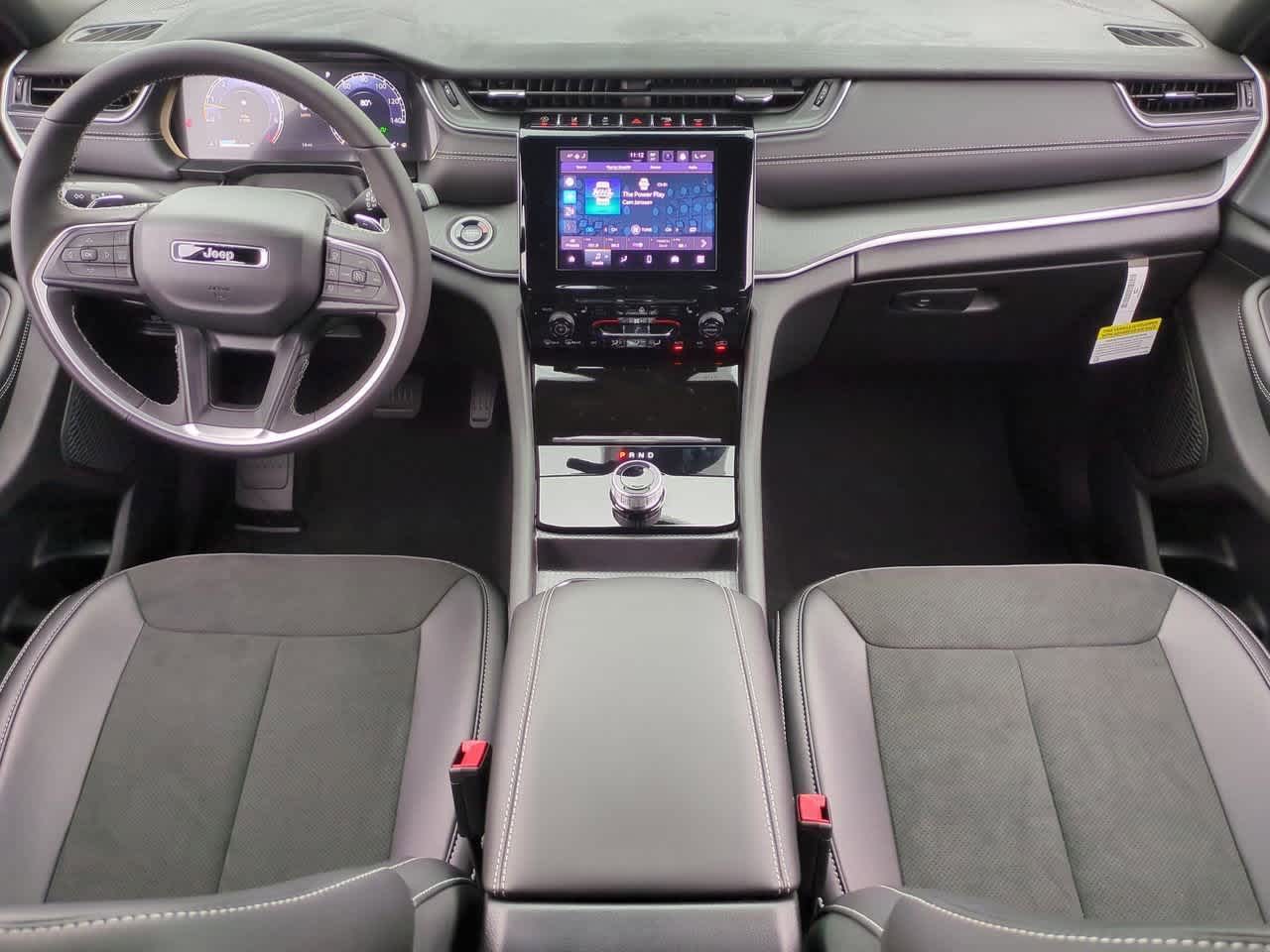 Thumbnail: 2025 Jeep Grand Cherokee L - 16