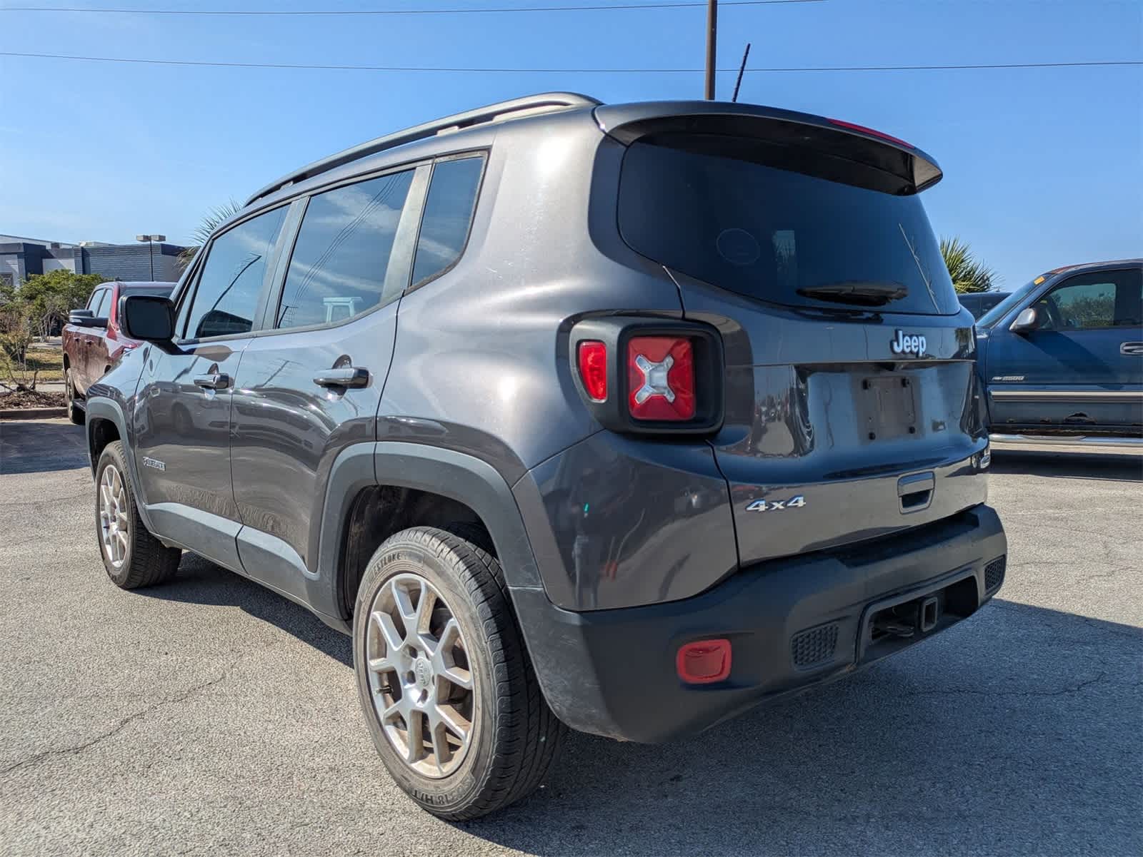 Thumbnail: 2021 Jeep Renegade - 6
