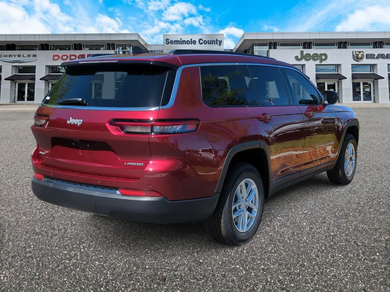 Thumbnail: 2025 Jeep Grand Cherokee L - 8