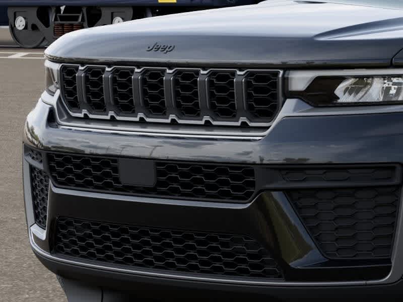 Thumbnail: 2026 Jeep Grand Cherokee - 11