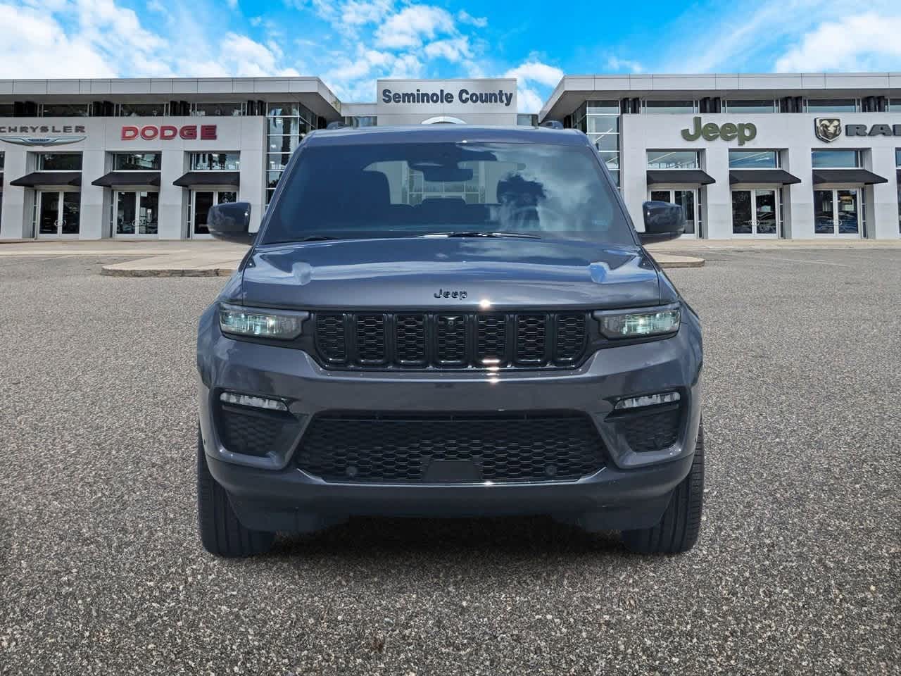 Thumbnail: 2025 Jeep Grand Cherokee - 3