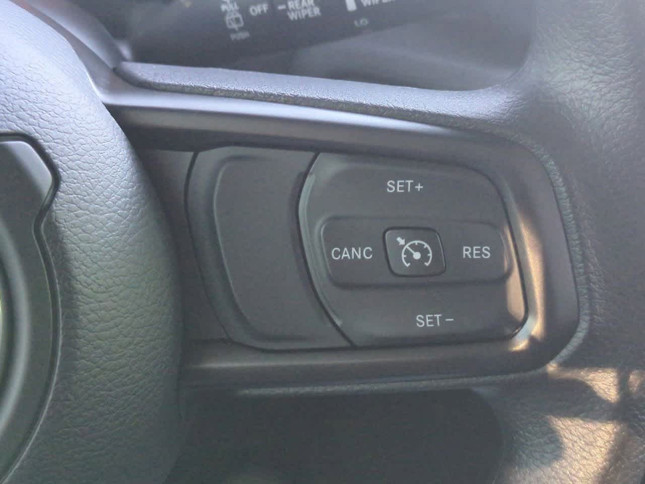 Thumbnail: 2025 Jeep Wrangler - 25