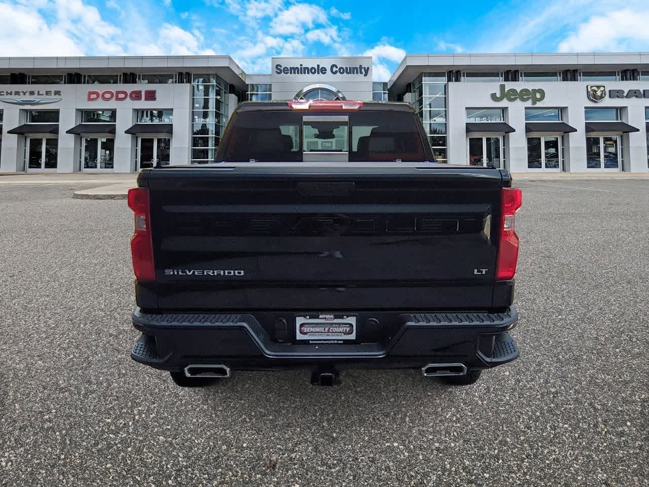2025 Chevrolet Silverado 1500  7