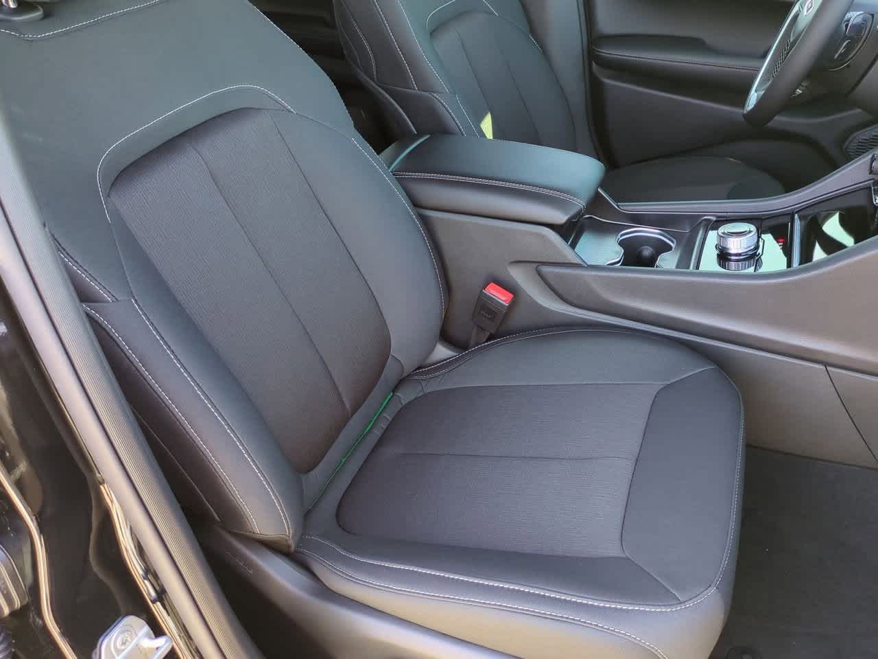 Thumbnail: 2025 Jeep Grand Cherokee - 23