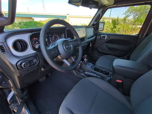 Thumbnail: 2025 Jeep Wrangler - 10