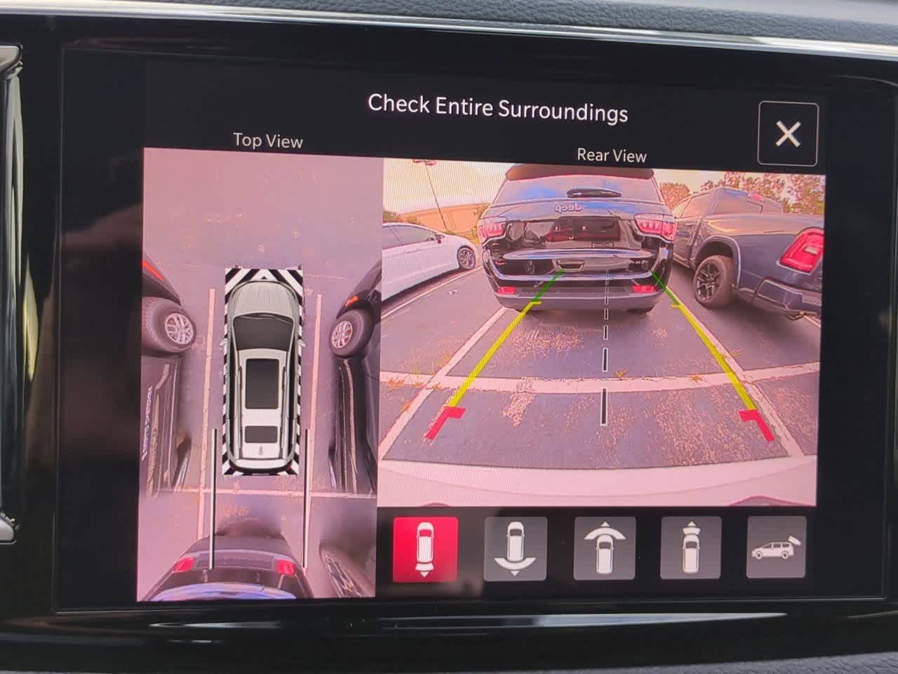 Thumbnail: 2026 Chrysler Pacifica - 30