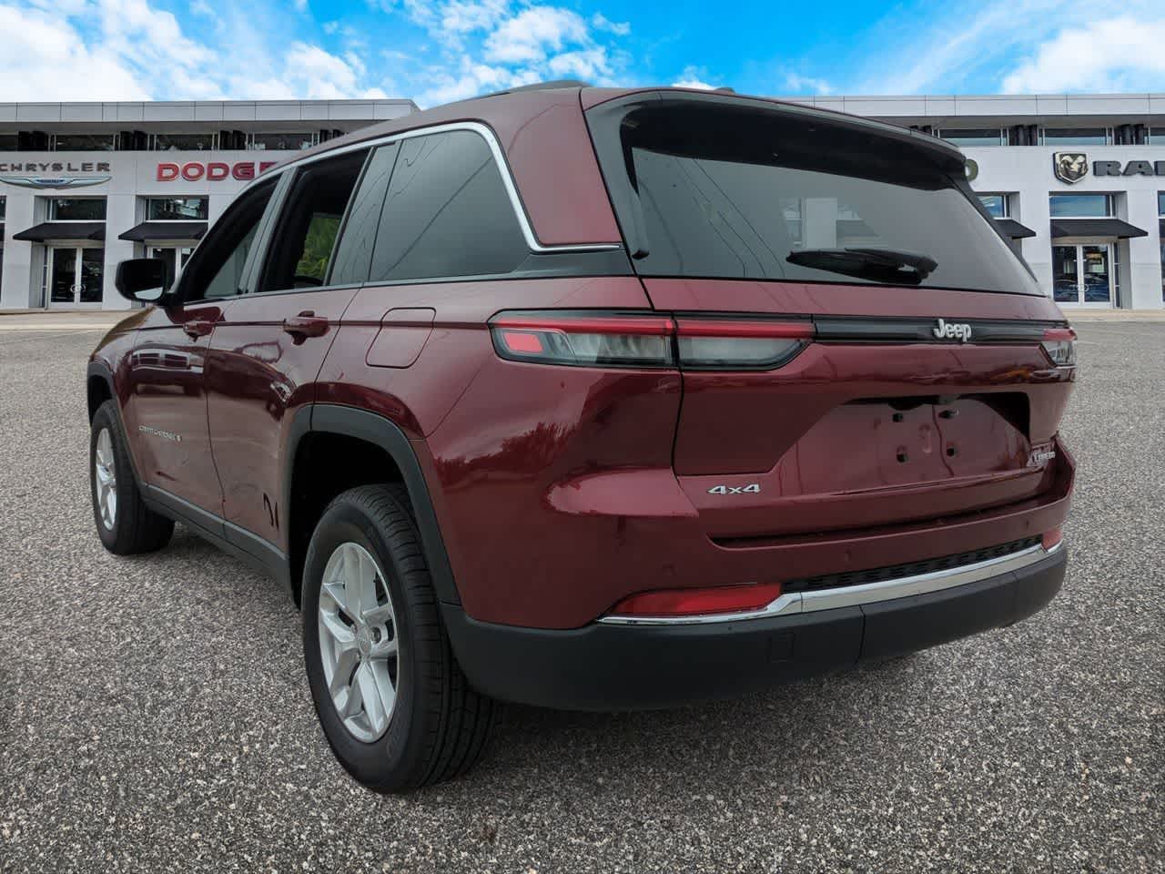 Thumbnail: 2025 Jeep Grand Cherokee - 6