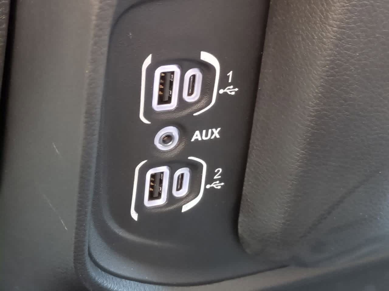 Thumbnail: 2025 RAM 1500 - 30