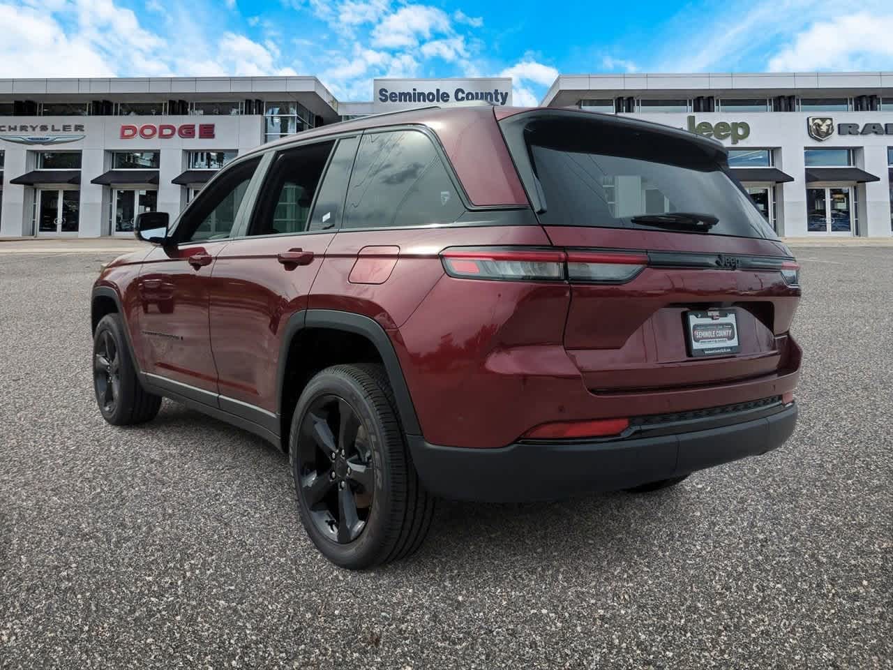 Thumbnail: 2025 Jeep Grand Cherokee - 6