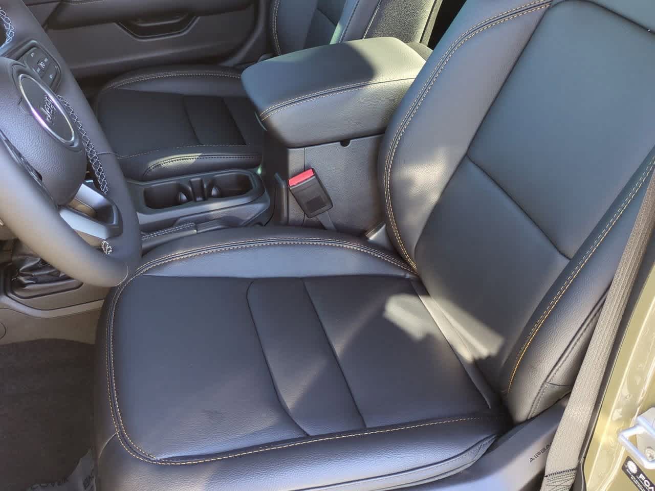 Thumbnail: 2025 Jeep Gladiator - 17