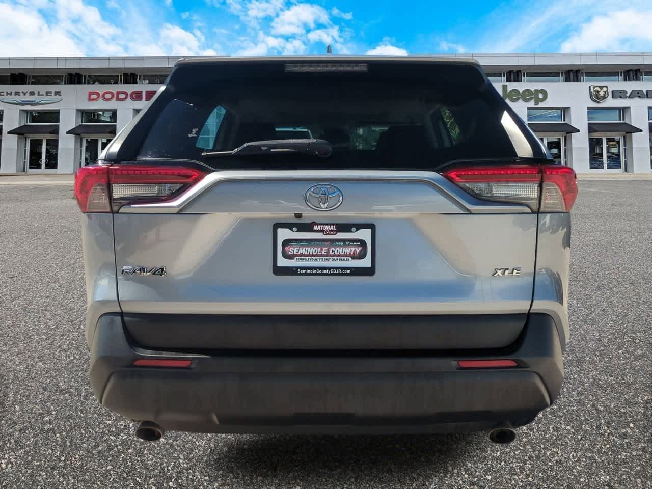 Thumbnail: 2019 Toyota RAV4 - 7