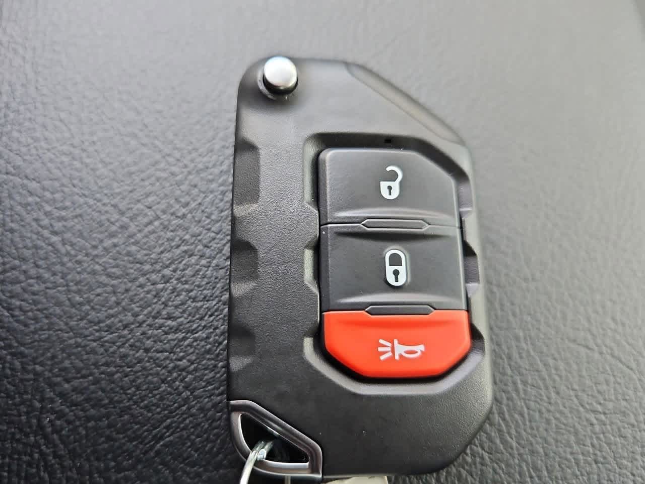 Thumbnail: 2025 Jeep Gladiator - 36