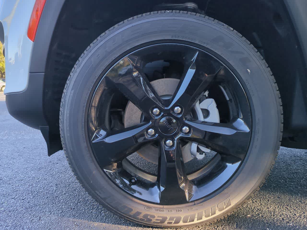 Thumbnail: 2025 Jeep Grand Cherokee - 14