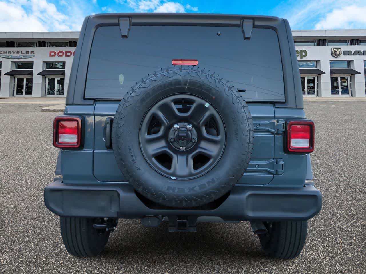 Thumbnail: 2026 Jeep Wrangler - 7