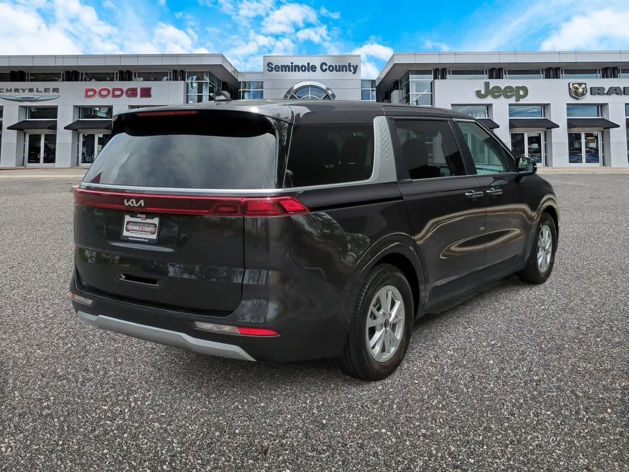 Thumbnail: 2024 Kia Carnival - 8