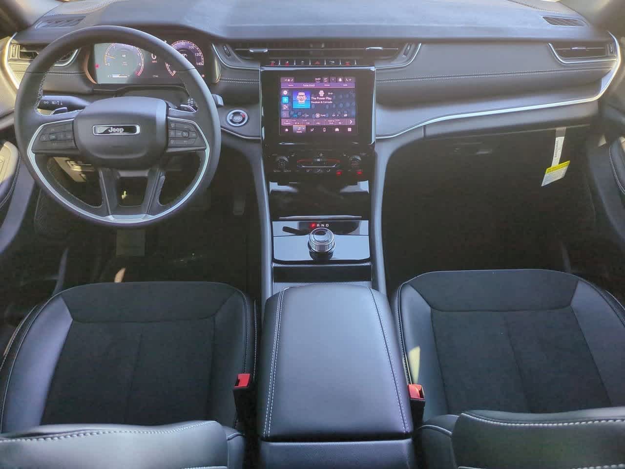 Thumbnail: 2025 Jeep Grand Cherokee L - 16