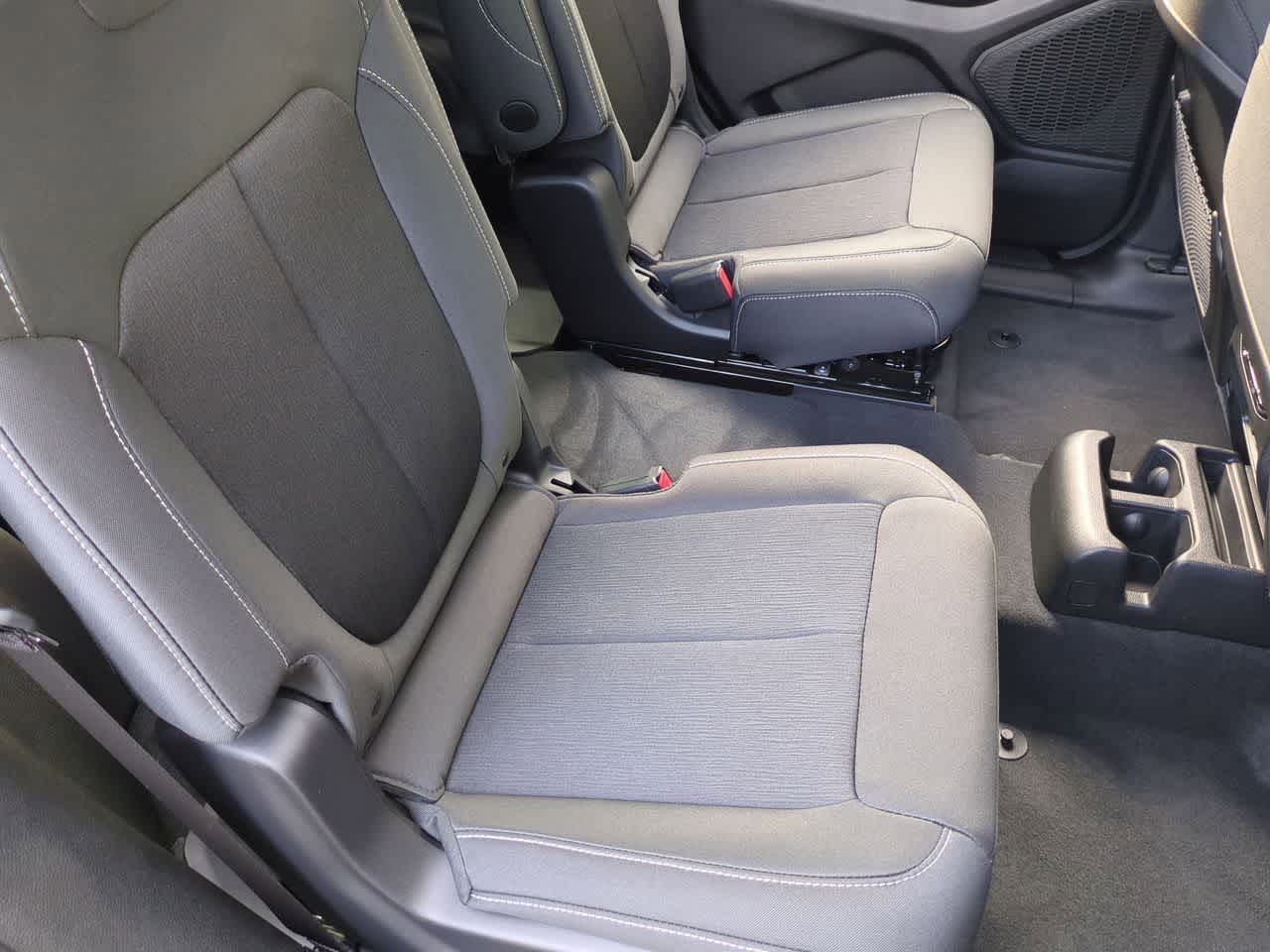 Thumbnail: 2025 Jeep Grand Cherokee L - 21