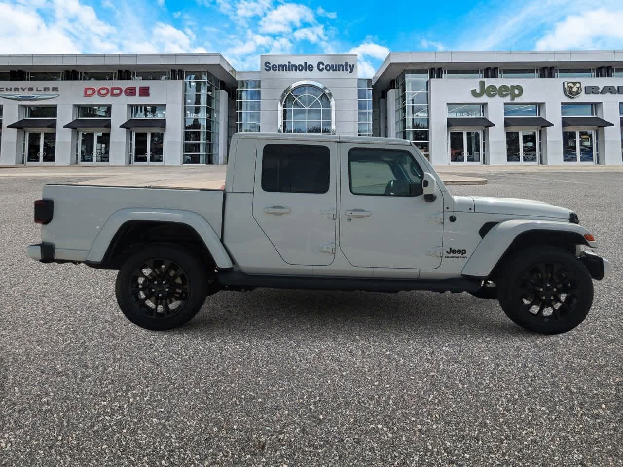 Thumbnail: 2021 Jeep Gladiator - 9