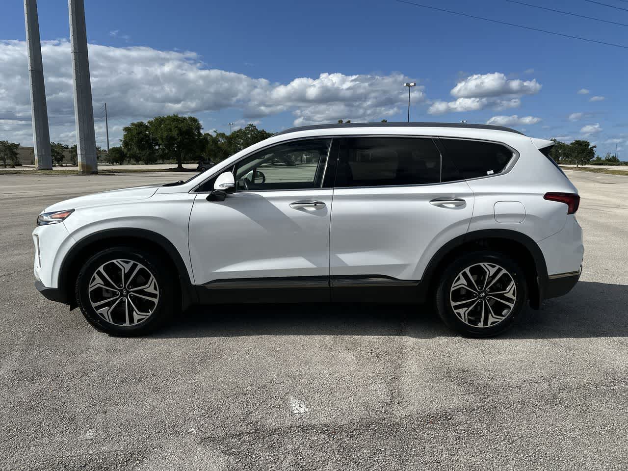 Thumbnail: 2020 Hyundai Santa Fe - 10