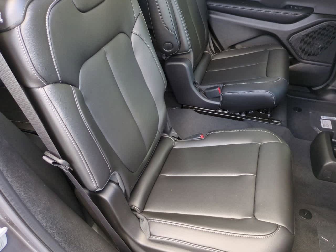 Thumbnail: 2025 Jeep Grand Cherokee L - 22