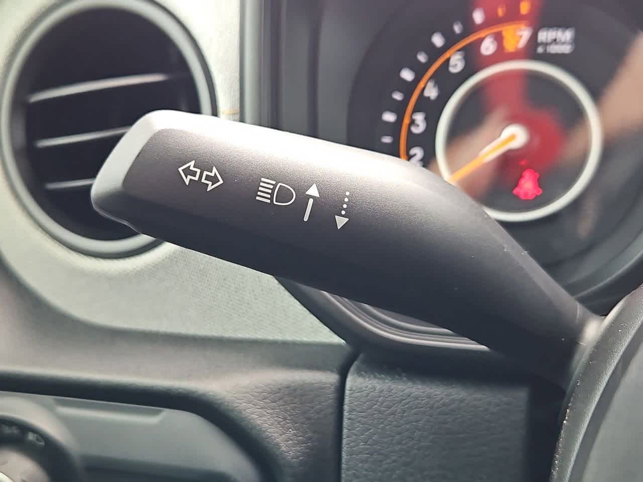 Thumbnail: 2025 Jeep Gladiator - 27