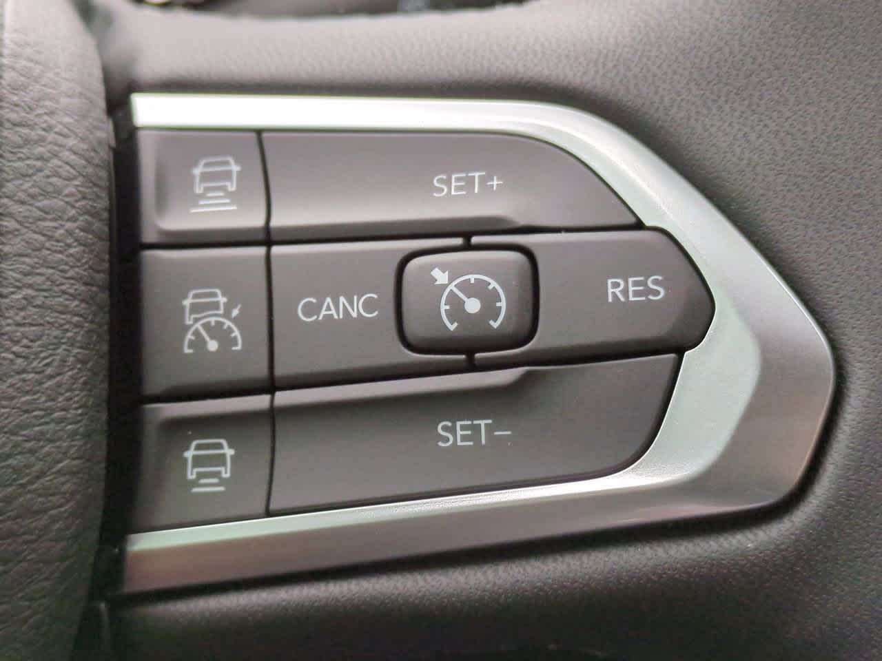 Thumbnail: 2025 Jeep Compass - 24
