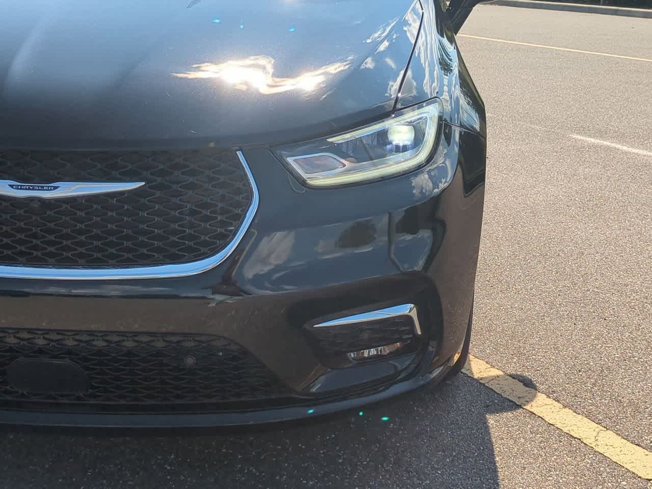 Thumbnail: 2026 Chrysler Pacifica - 11