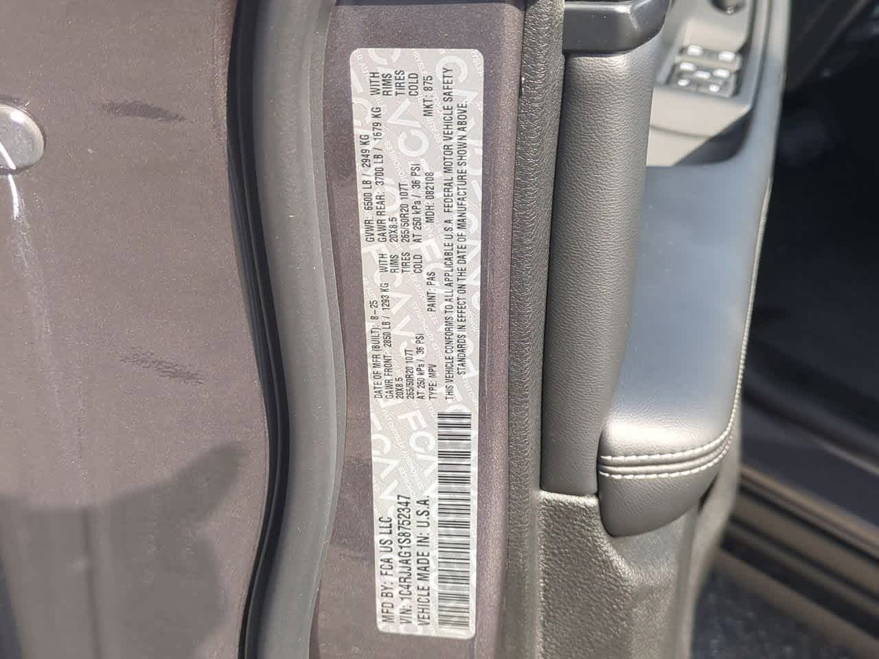 Thumbnail: 2025 Jeep Grand Cherokee L - 37