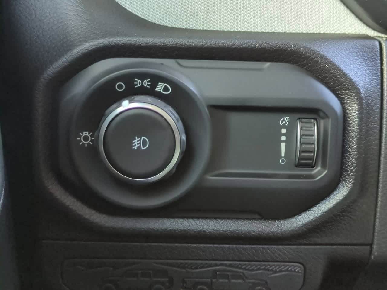 Thumbnail: 2025 Jeep Wrangler - 18