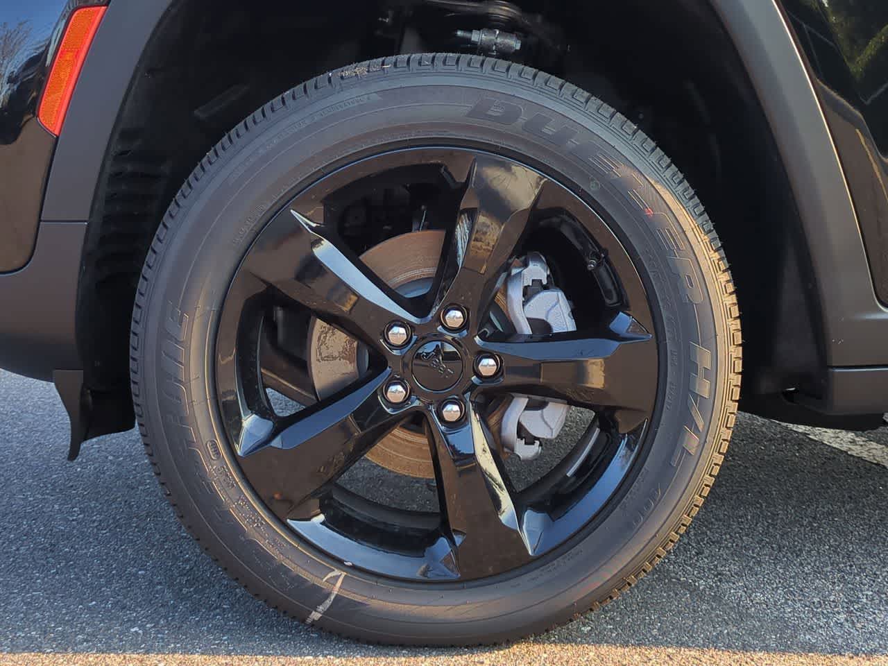 Thumbnail: 2025 Jeep Grand Cherokee - 14