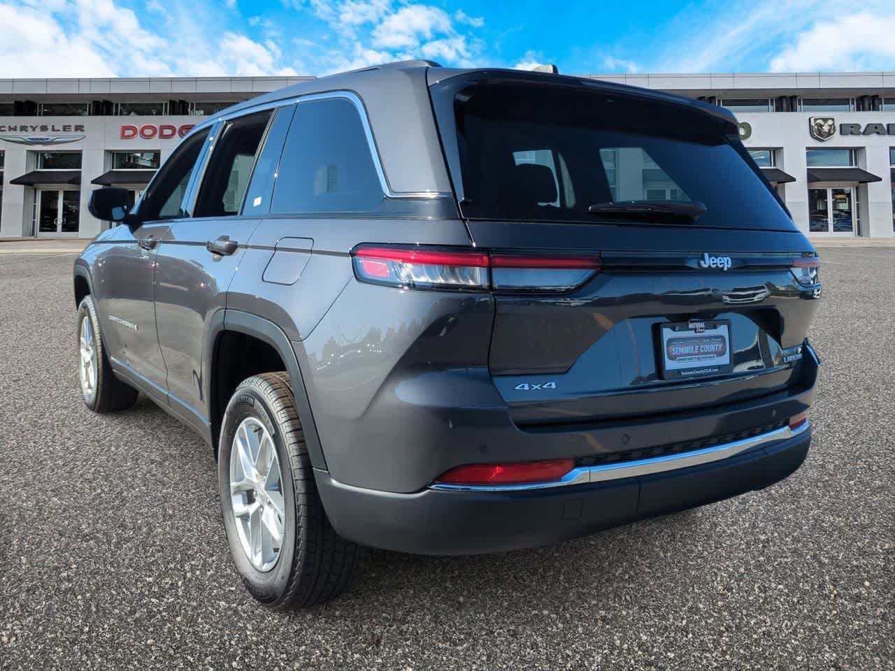 Thumbnail: 2025 Jeep Grand Cherokee - 6