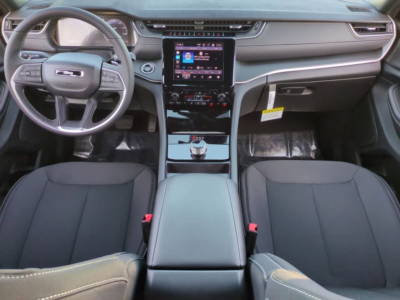 Thumbnail: 2025 Jeep Grand Cherokee - 16