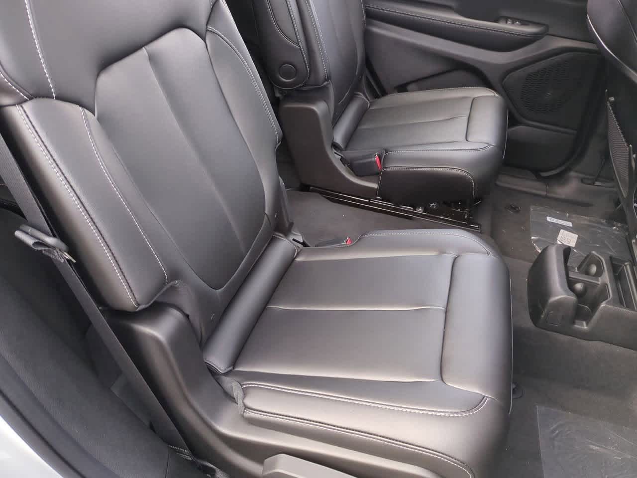 Thumbnail: 2025 Jeep Grand Cherokee L - 22