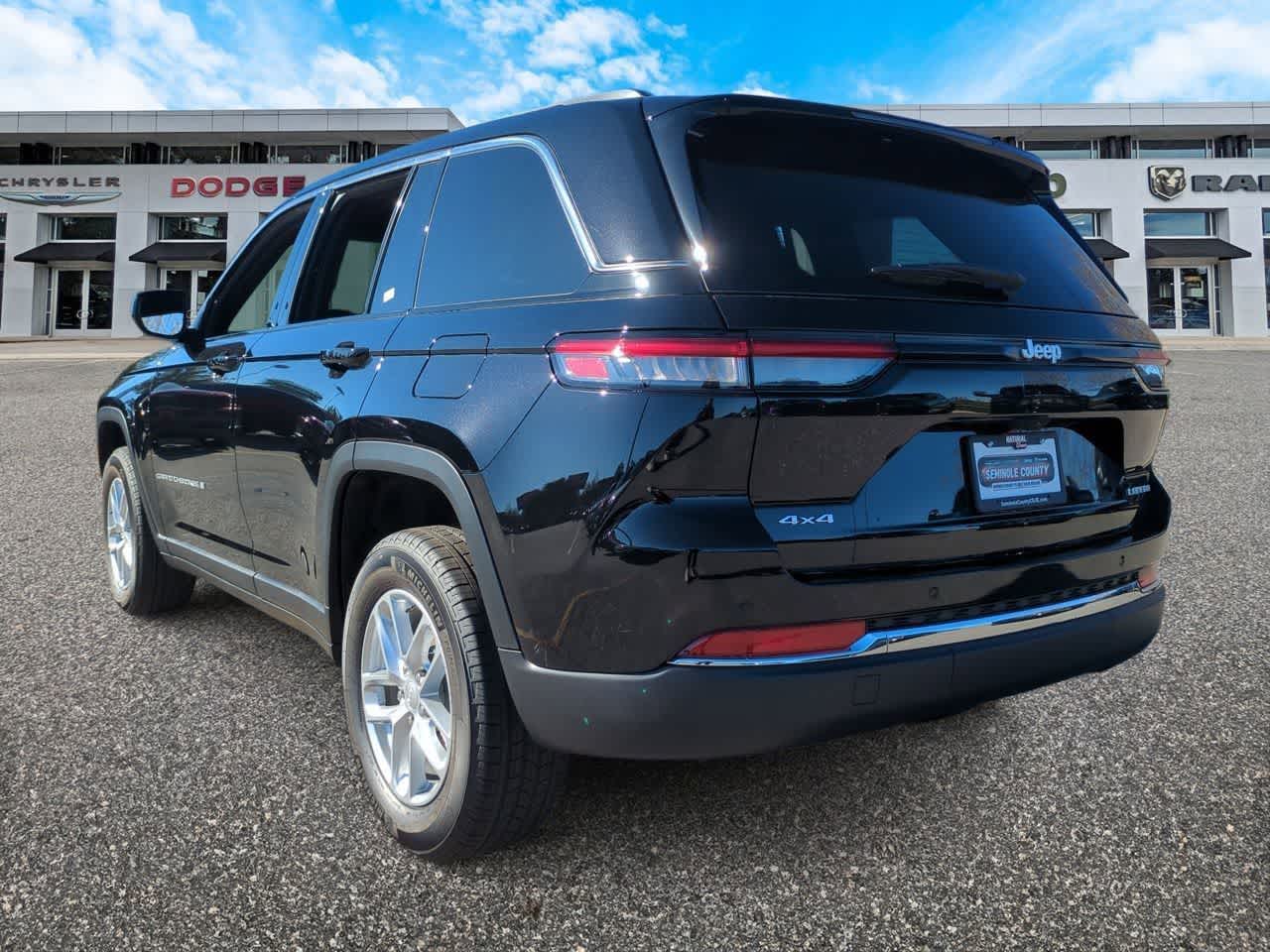 Thumbnail: 2025 Jeep Grand Cherokee - 6