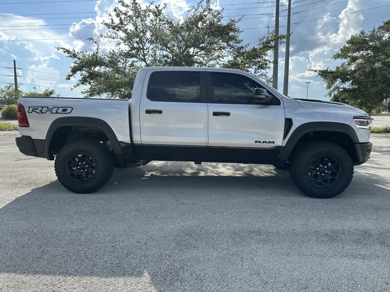 Thumbnail: 2026 RAM 1500 - 15