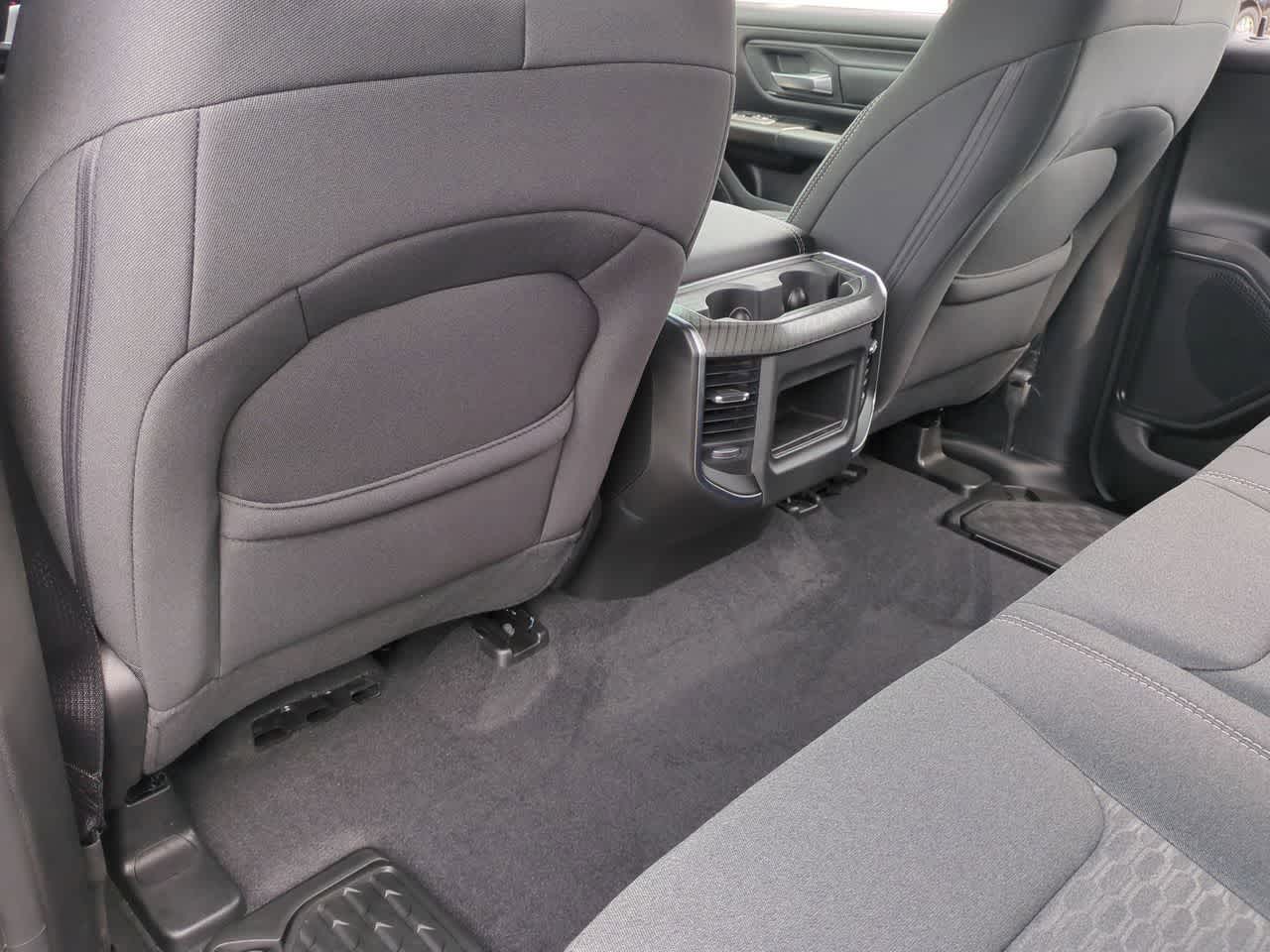 Thumbnail: 2026 RAM 1500 - 18