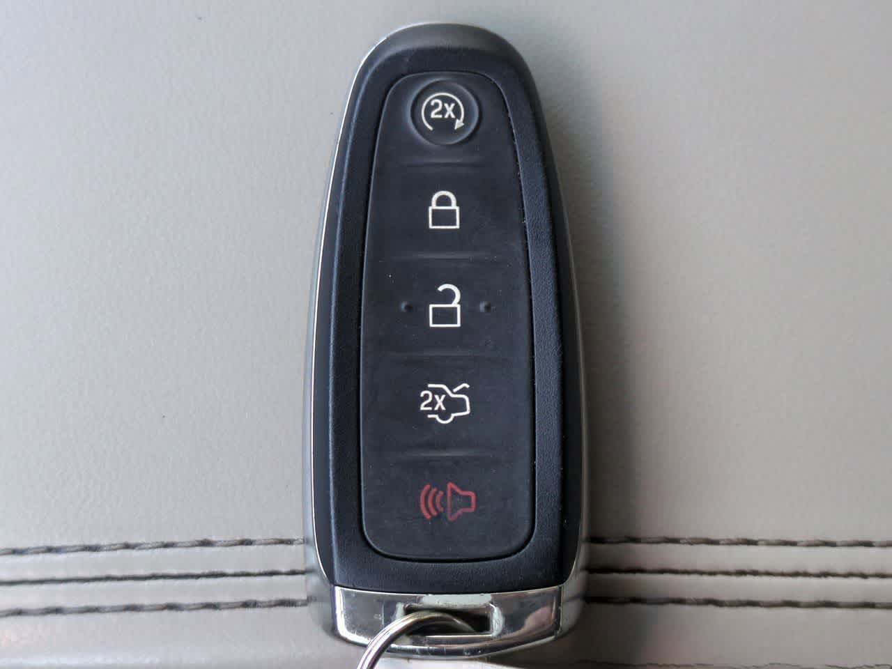 Thumbnail: 2017 Lincoln Navigator L - 38