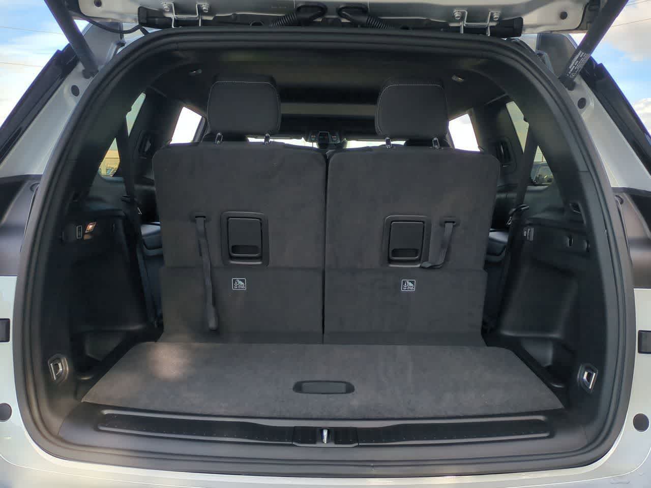 Thumbnail: 2025 Jeep Grand Cherokee L - 35