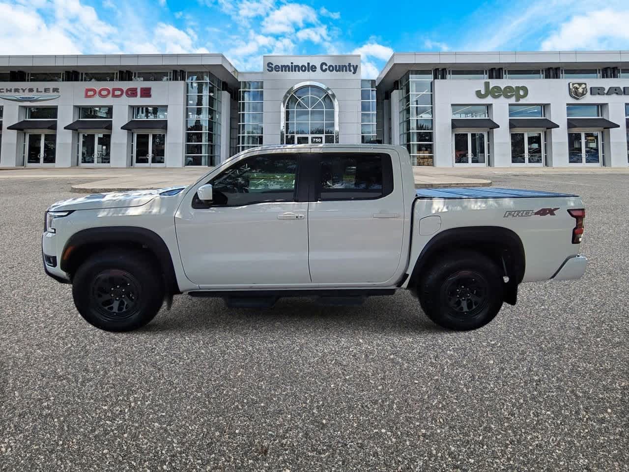 Thumbnail: 2025 Nissan Frontier - 5